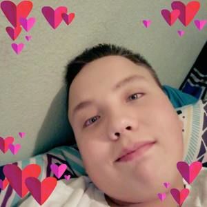 Meet your Posher, Lydia